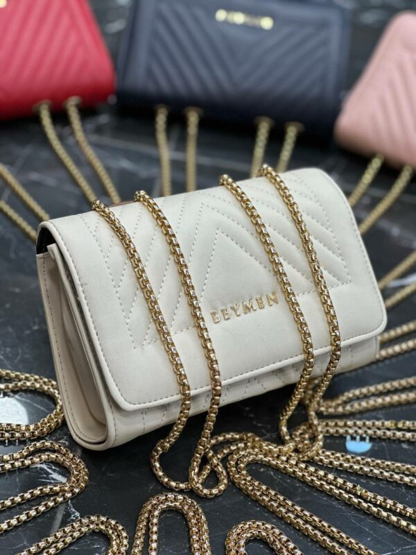 Woman bags & purse pallets