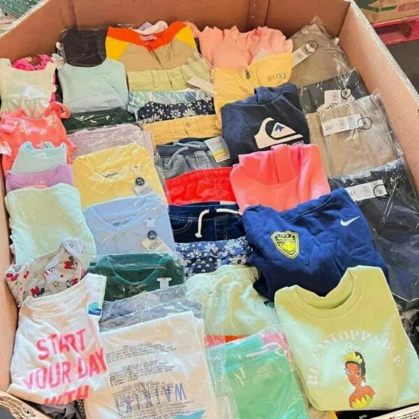 Kids clothes pallet