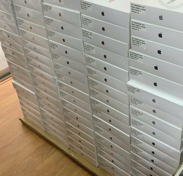 MacBook Air pallet