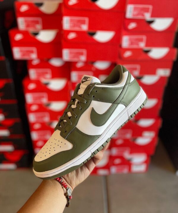 Authentic Nike sneakers pallets