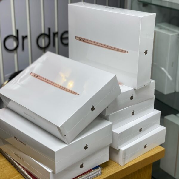 MacBook Air pallet